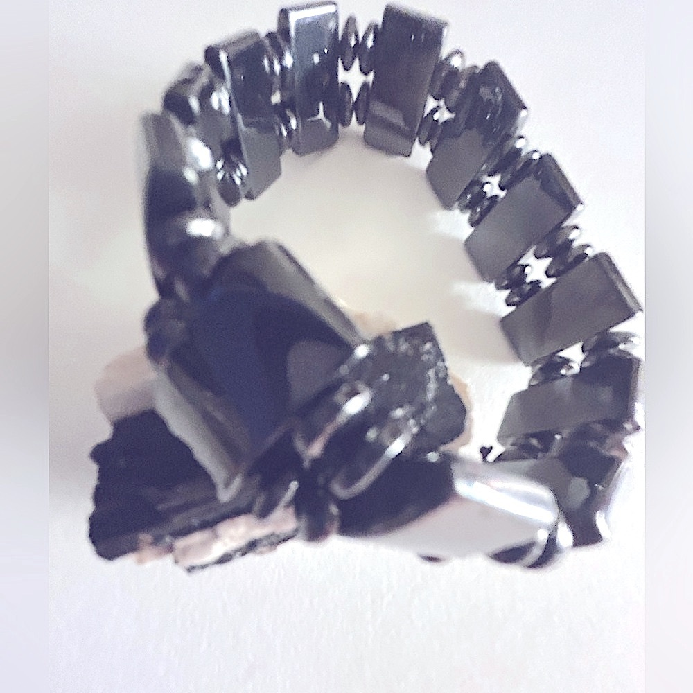 Bracelet Magnesite Stone gray beads stretch 8” wrist